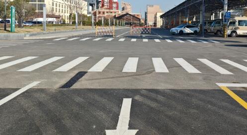 苏州商业广场地面划线专家，包工包料打造智慧化通行空间